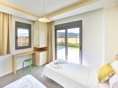  gece  -  Kasım
  | Kaş Çukurbağ'da Modern ve Korunaklı Villa Kiralama